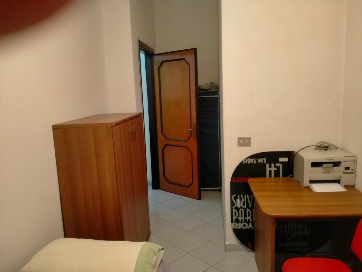 Appartamento Santa Giusta Exterior photo